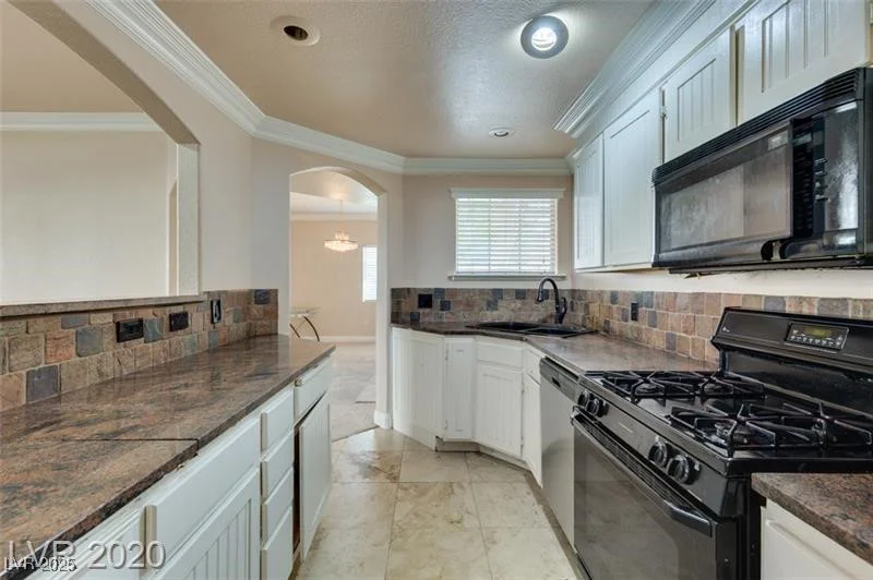 7400 Flamingo, Las Vegas, NV 89147