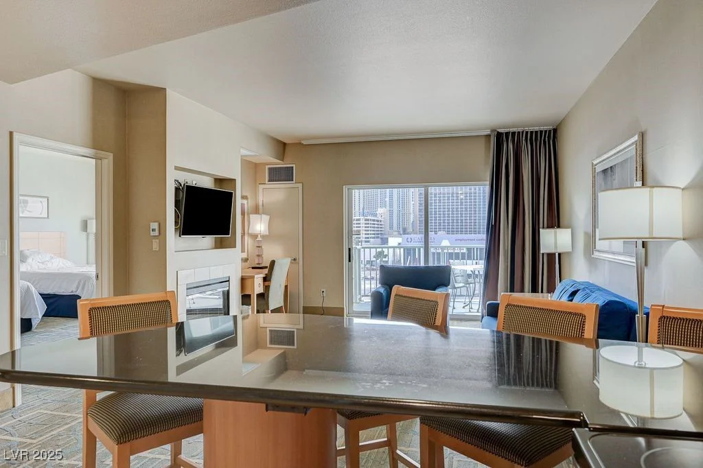 211 Flamingo, Las Vegas, NV 89169