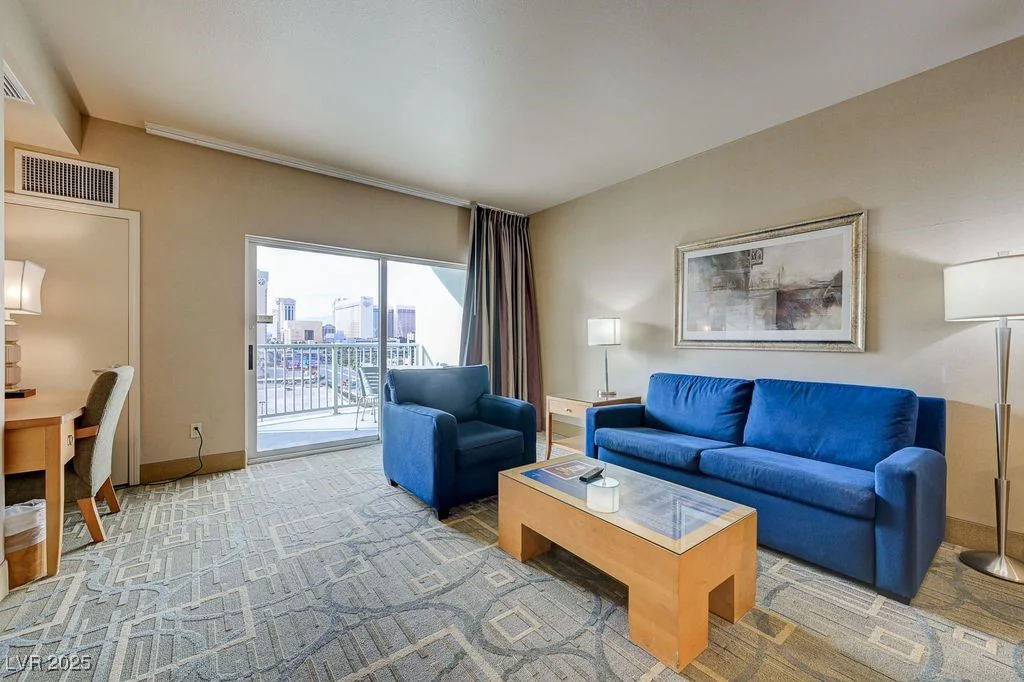 211 Flamingo, Las Vegas, NV 89169