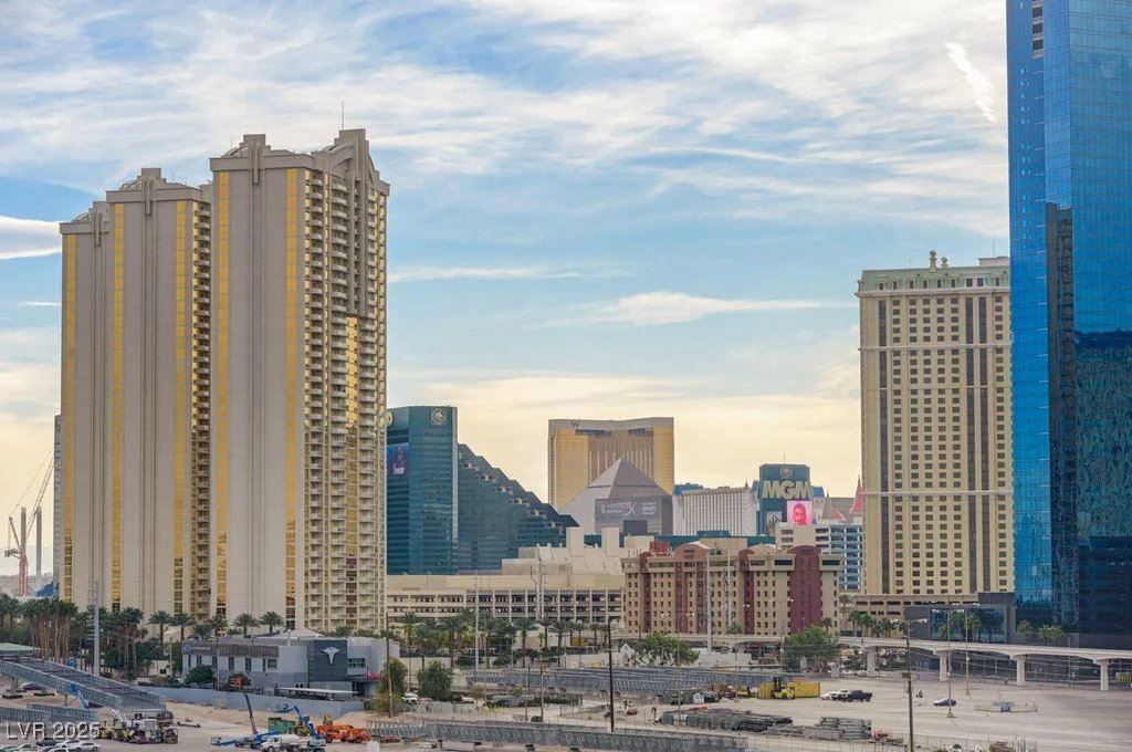 211 Flamingo, Las Vegas, NV 89169