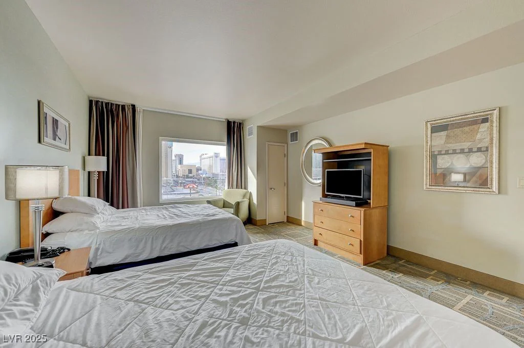 211 Flamingo, Las Vegas, NV 89169