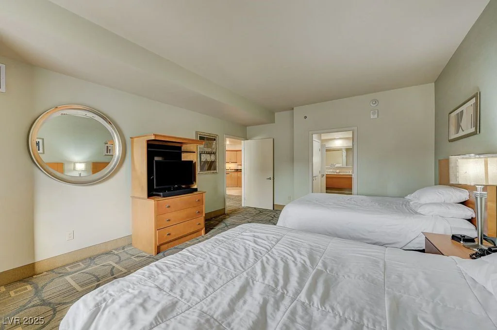 211 Flamingo, Las Vegas, NV 89169