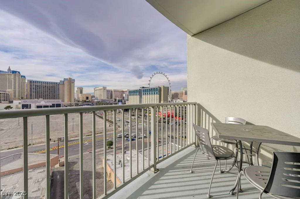 211 Flamingo, Las Vegas, NV 89169