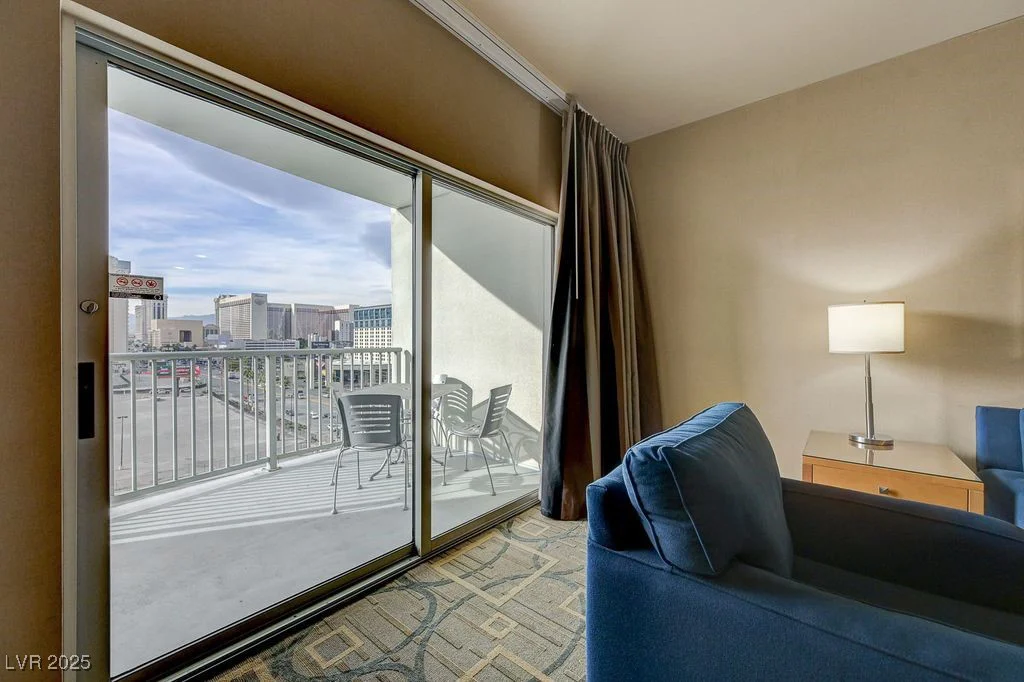 211 Flamingo, Las Vegas, NV 89169