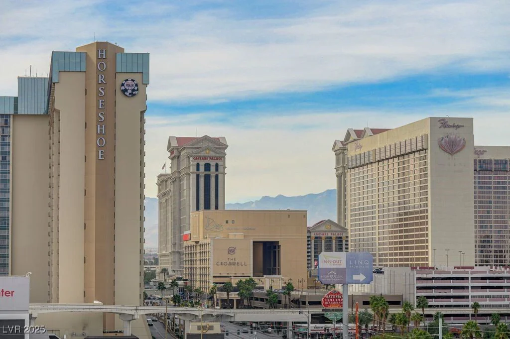 211 Flamingo, Las Vegas, NV 89169