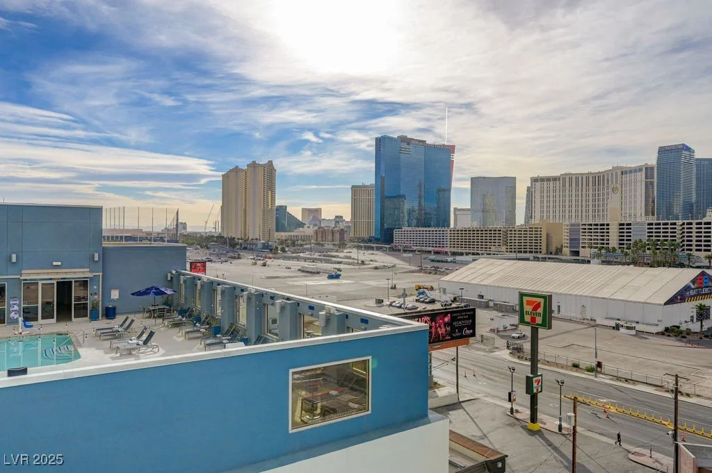 211 Flamingo, Las Vegas, NV 89169