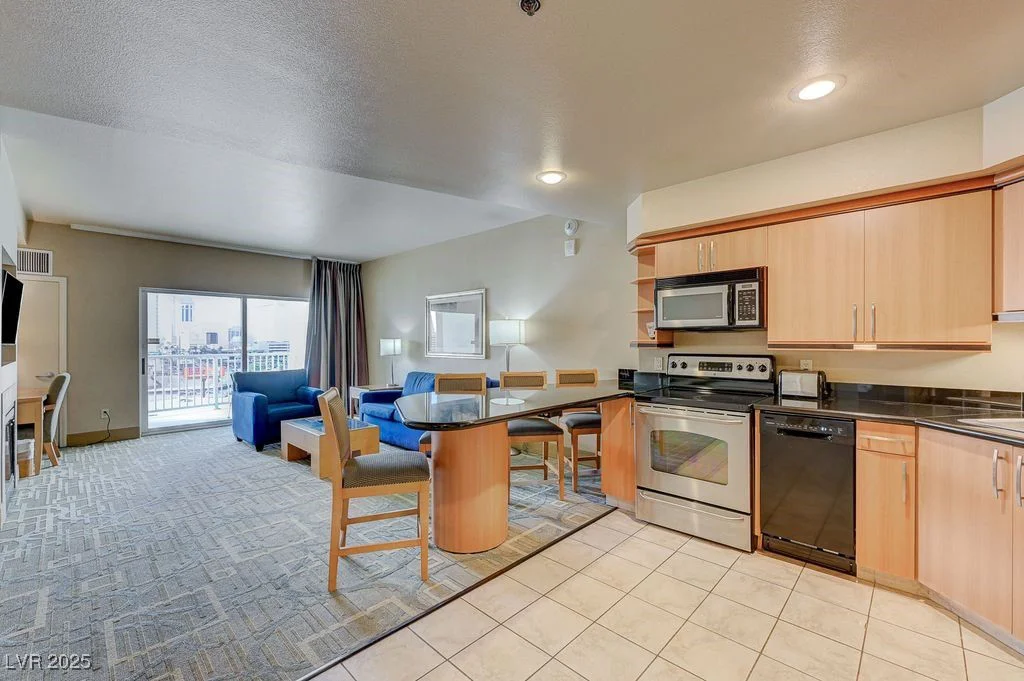 211 Flamingo, Las Vegas, NV 89169