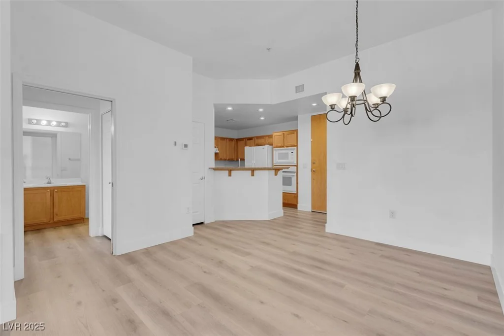 75 Agate, Las Vegas, NV 89123