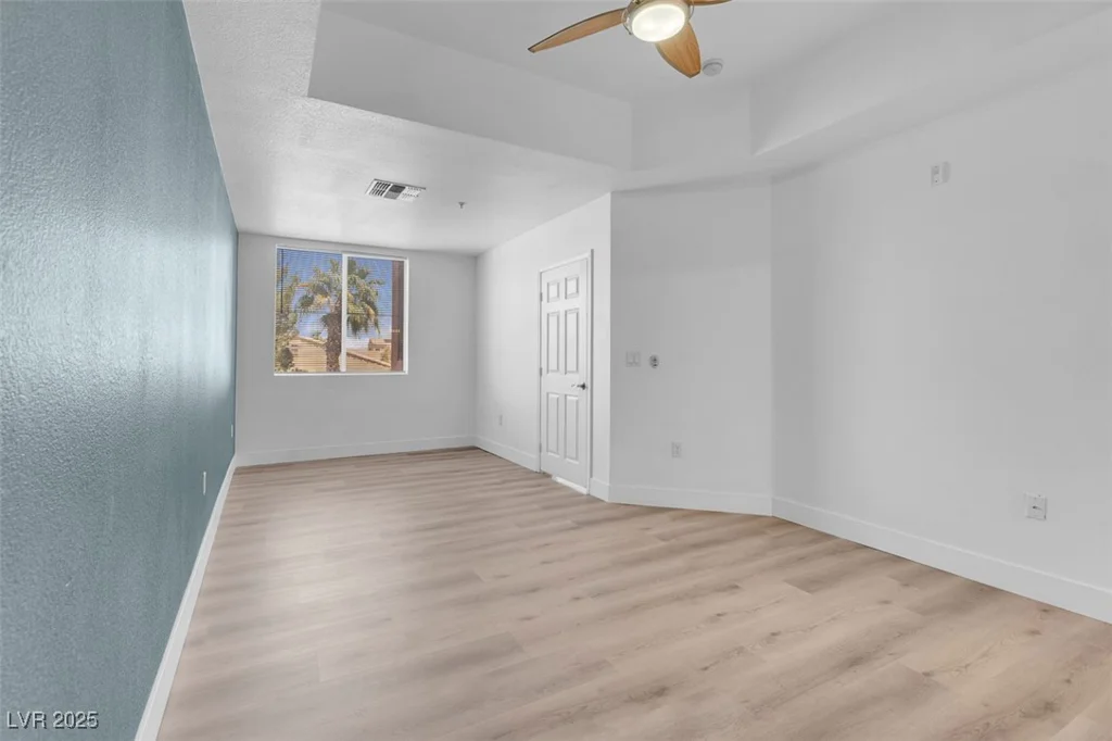 75 Agate, Las Vegas, NV 89123