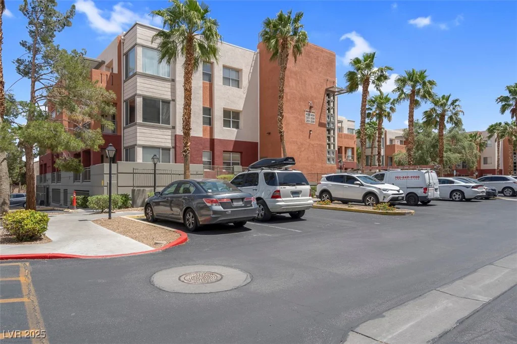 75 Agate, Las Vegas, NV 89123