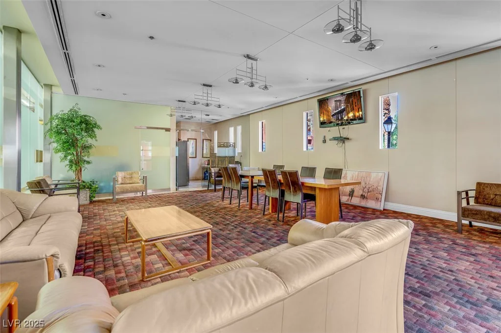 75 Agate, Las Vegas, NV 89123
