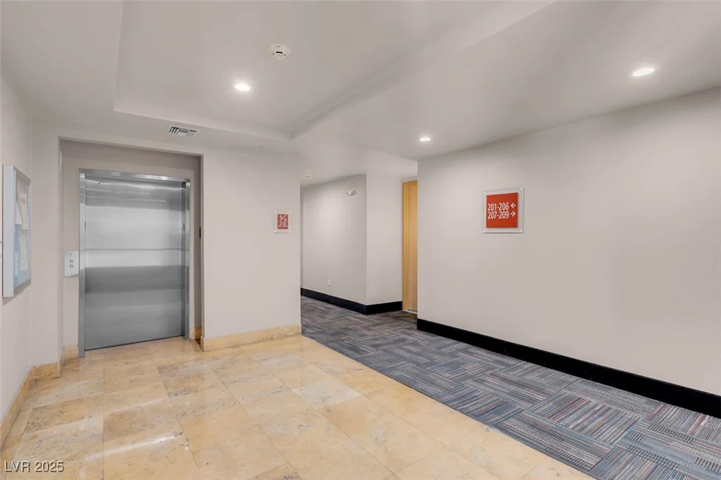 75 Agate, Las Vegas, NV 89123
