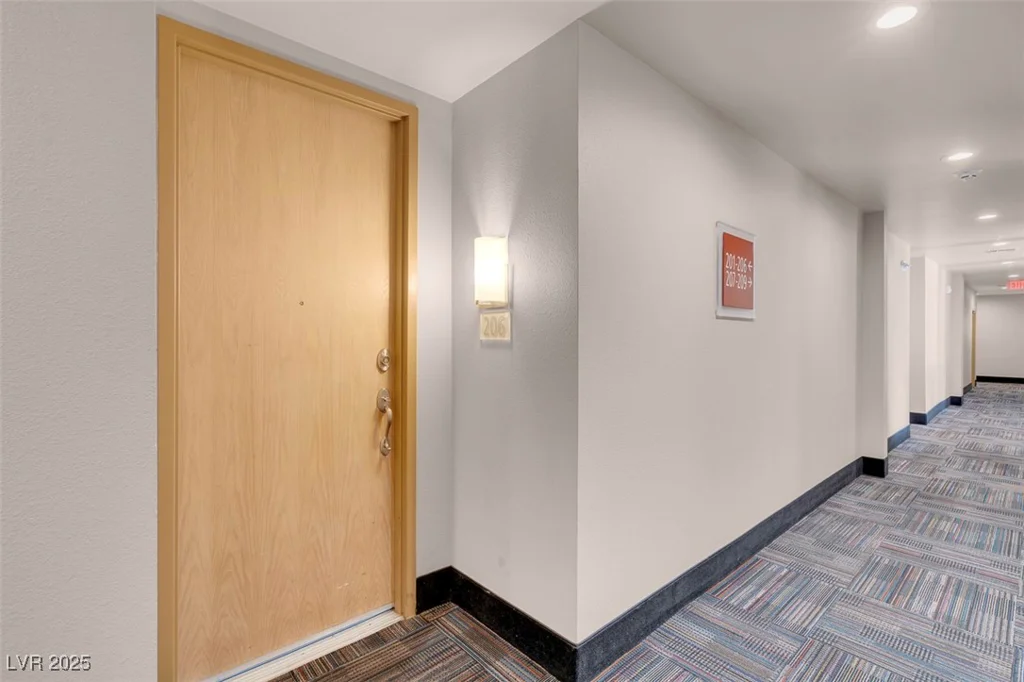 75 Agate, Las Vegas, NV 89123