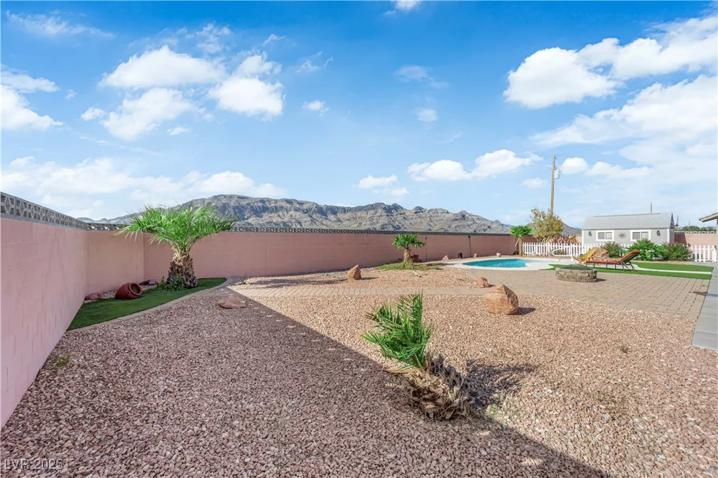 5260 Faust, Pahrump, NV 89060