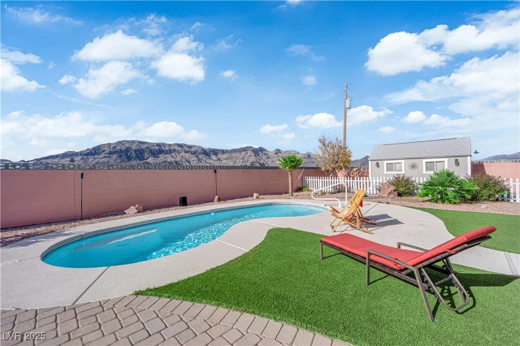 5260 Faust, Pahrump, NV 89060