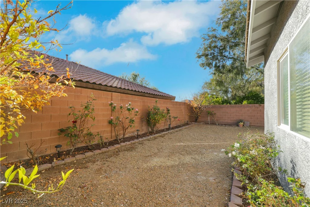 8697 Ancient Creek, Las Vegas, NV 89178
