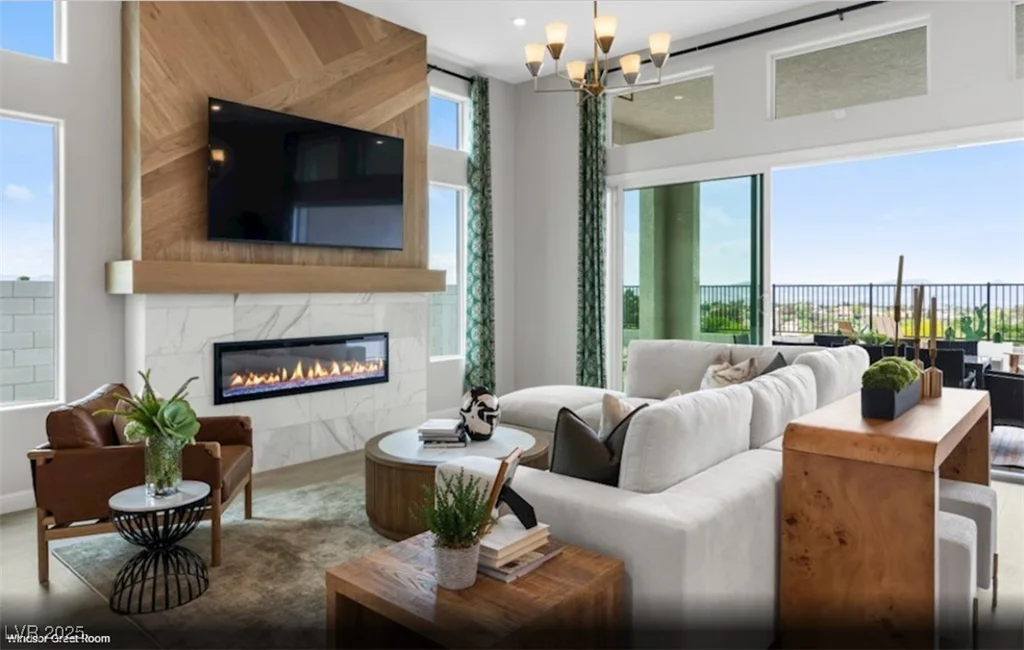384 Arizona, Boulder City, NV 89005