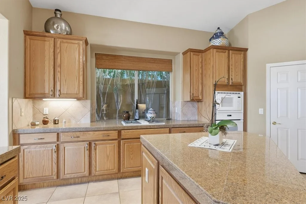 10009 Sienna Peak, Las Vegas, NV 89144
