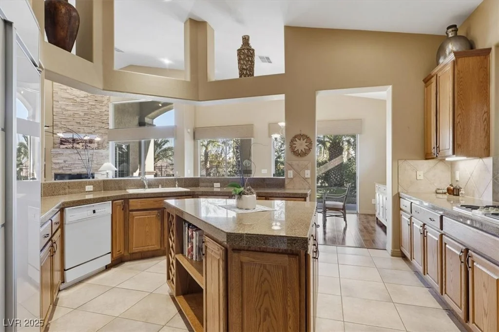 10009 Sienna Peak, Las Vegas, NV 89144