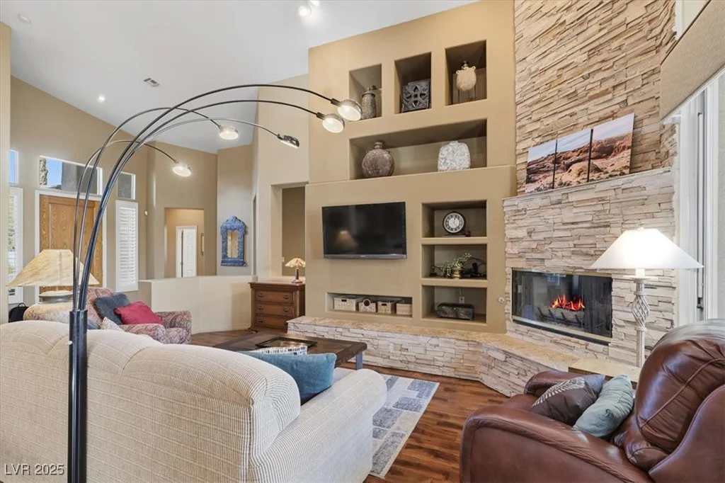 10009 Sienna Peak, Las Vegas, NV 89144
