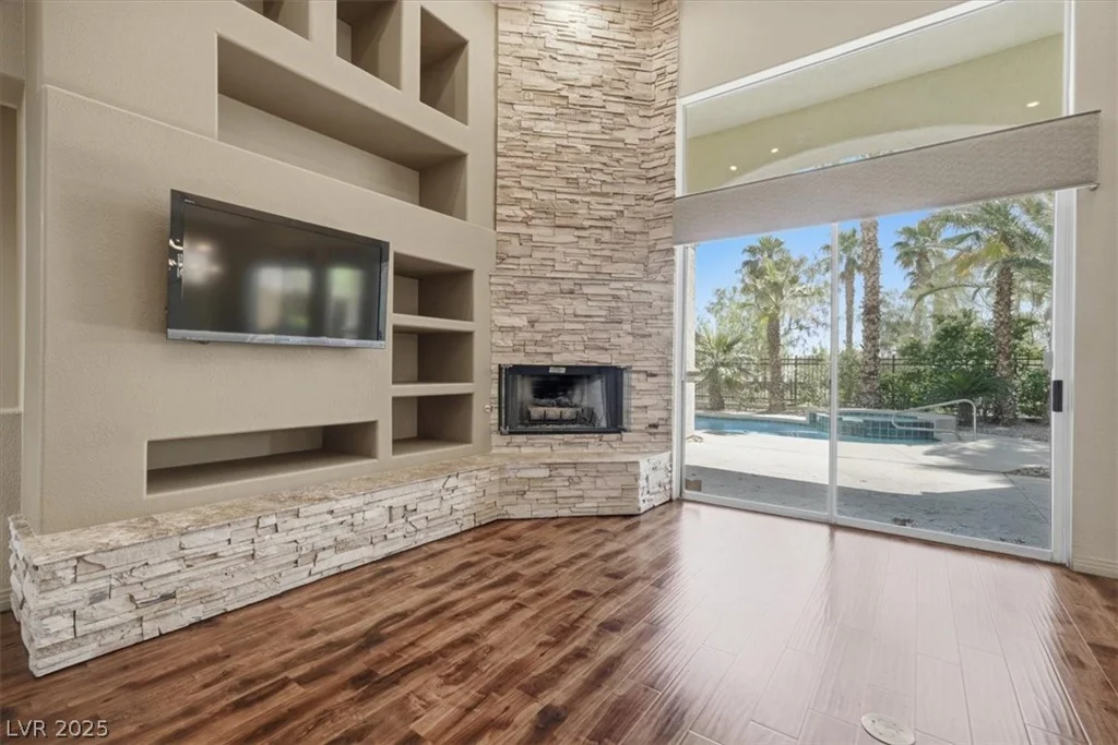 10009 Sienna Peak, Las Vegas, NV 89144