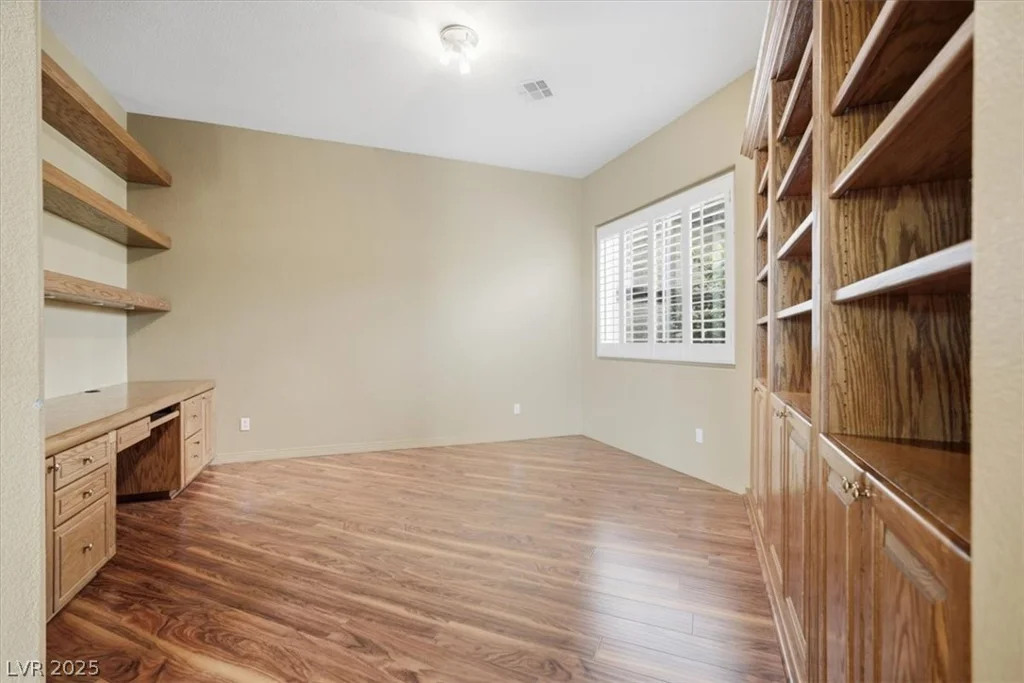 10009 Sienna Peak, Las Vegas, NV 89144