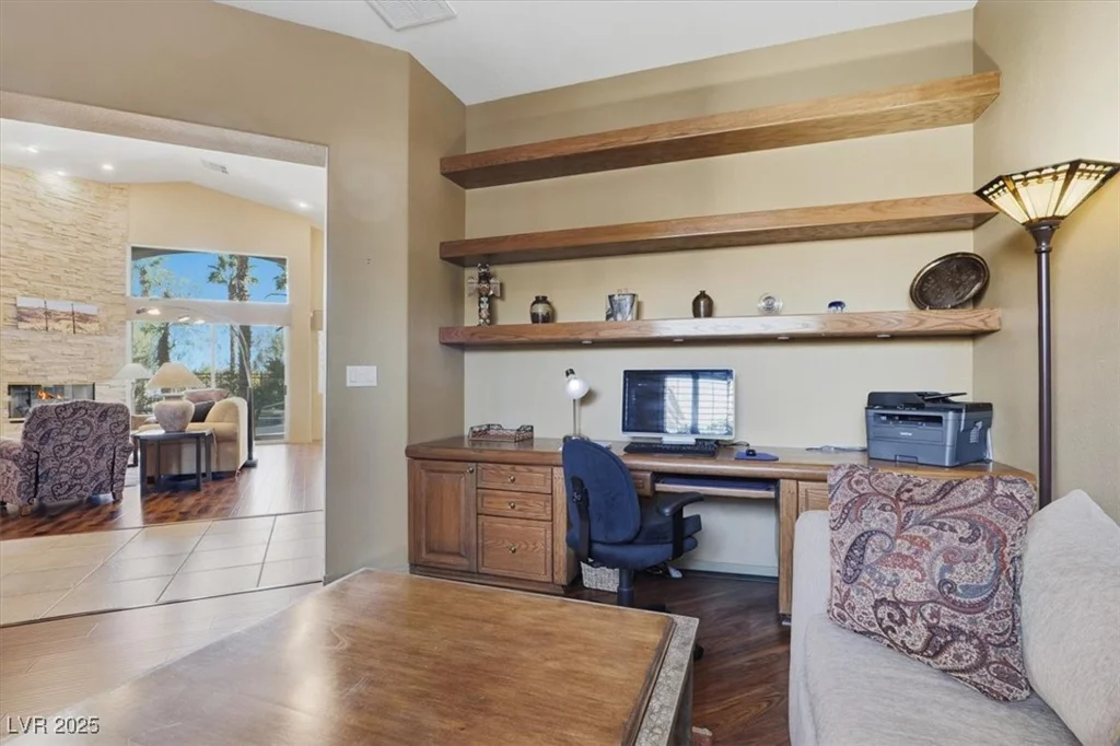 10009 Sienna Peak, Las Vegas, NV 89144