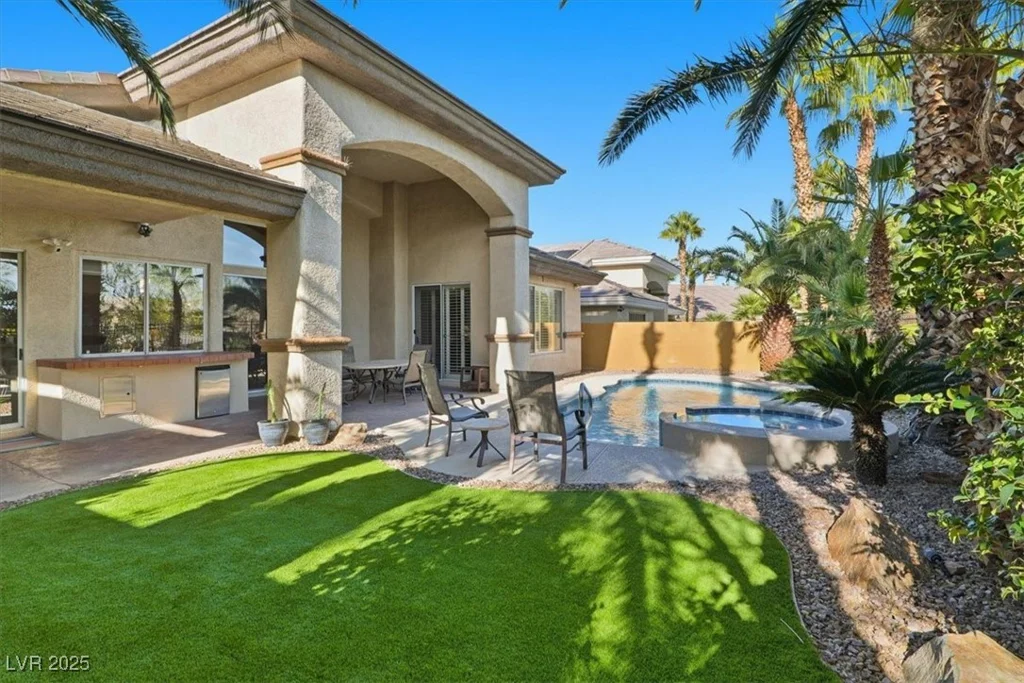 10009 Sienna Peak, Las Vegas, NV 89144