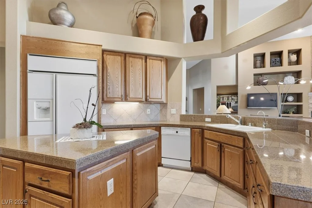 10009 Sienna Peak, Las Vegas, NV 89144