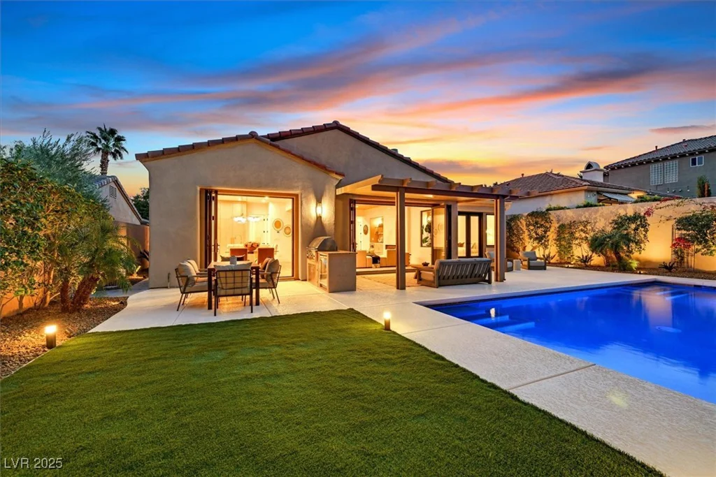 11540 Snow Creek, Las Vegas, NV 89135