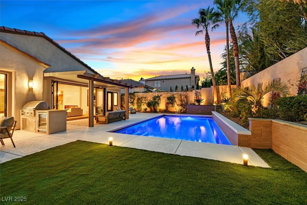11540 Snow Creek, Las Vegas, NV 89135