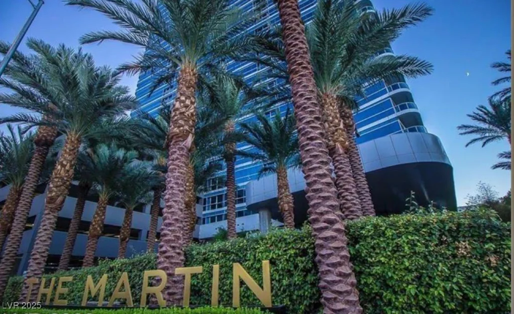 4471 Dean Martin, Las Vegas, NV 89103