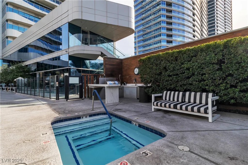 4471 Dean Martin, Las Vegas, NV 89103