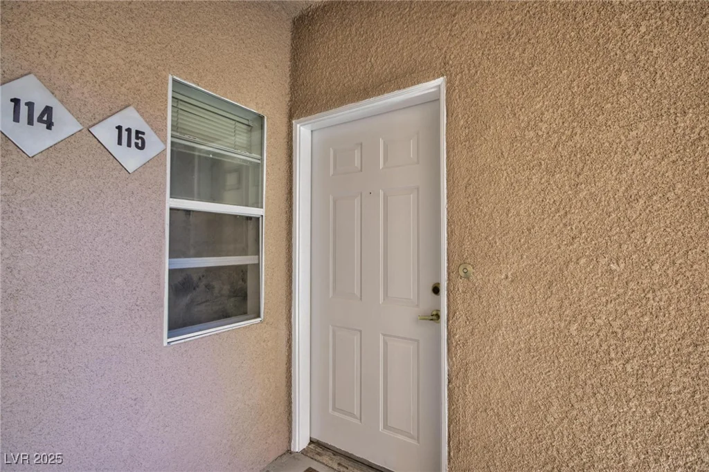 5751 Hacienda, Las Vegas, NV 89122