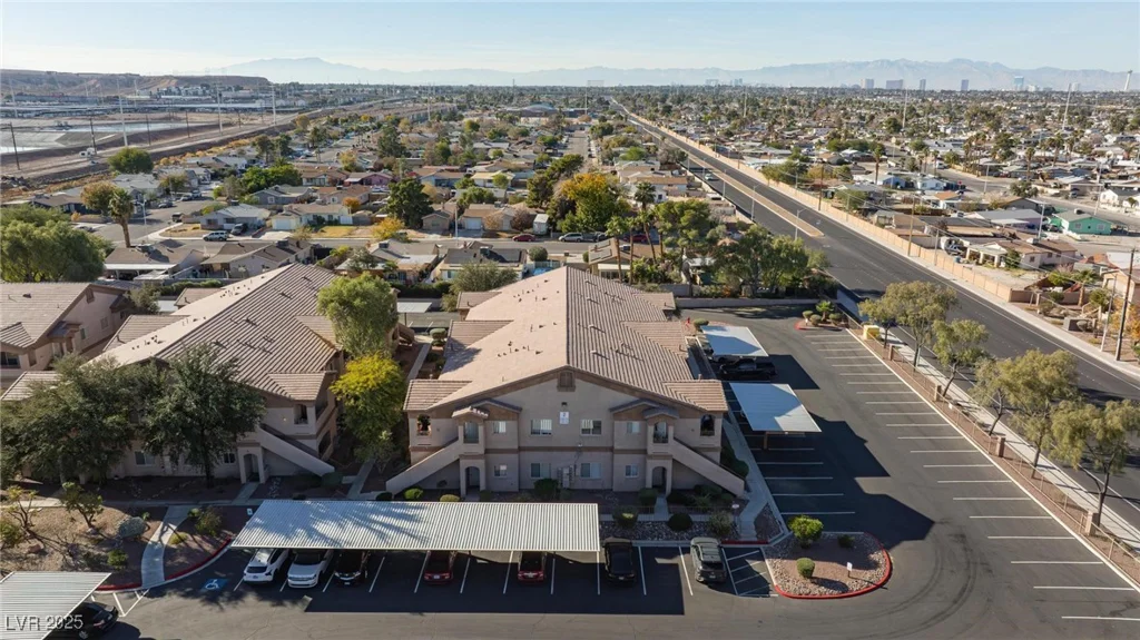 5751 Hacienda, Las Vegas, NV 89122