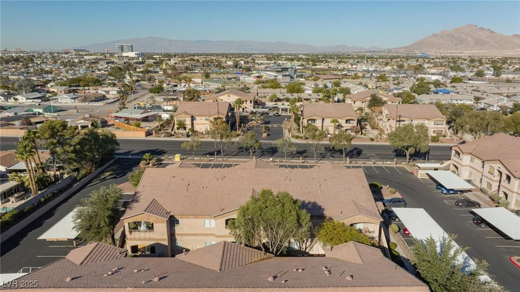 5751 Hacienda, Las Vegas, NV 89122