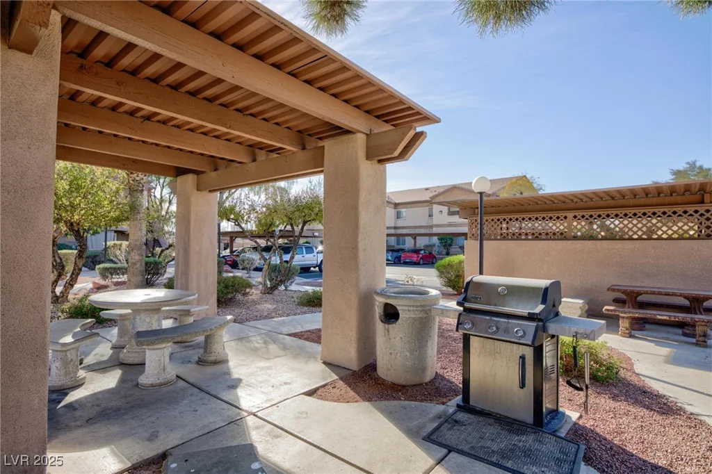 5751 Hacienda, Las Vegas, NV 89122