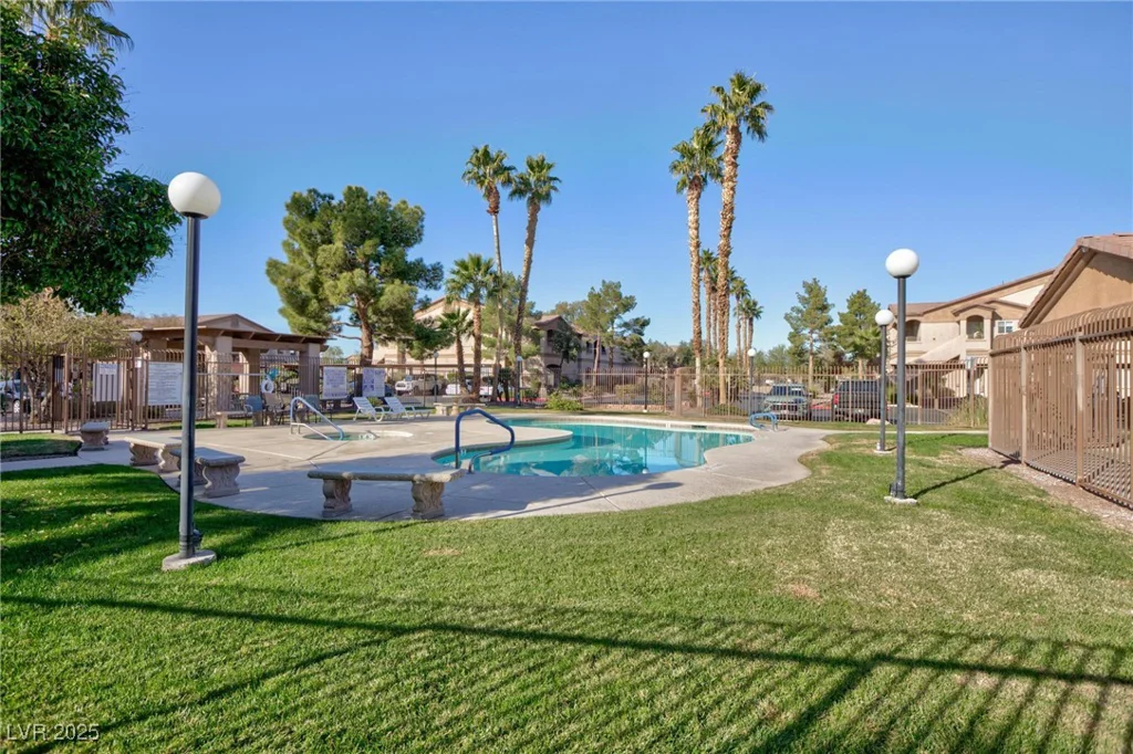 5751 Hacienda, Las Vegas, NV 89122