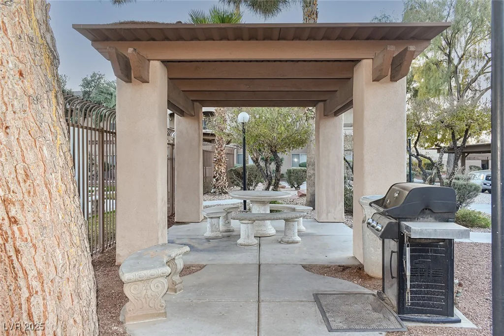 5751 Hacienda, Las Vegas, NV 89122