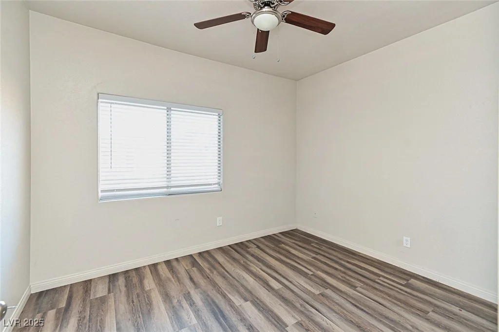 5751 Hacienda, Las Vegas, NV 89122