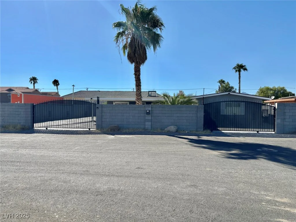 808 Mallard, Las Vegas, NV 89107