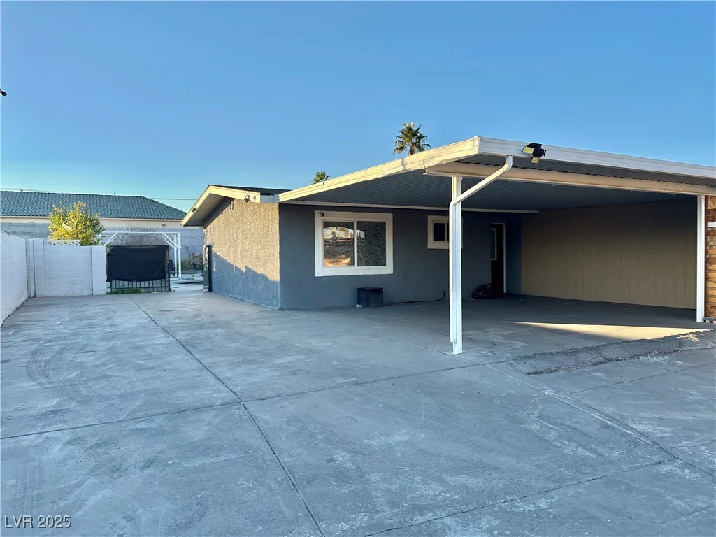 808 Mallard, Las Vegas, NV 89107