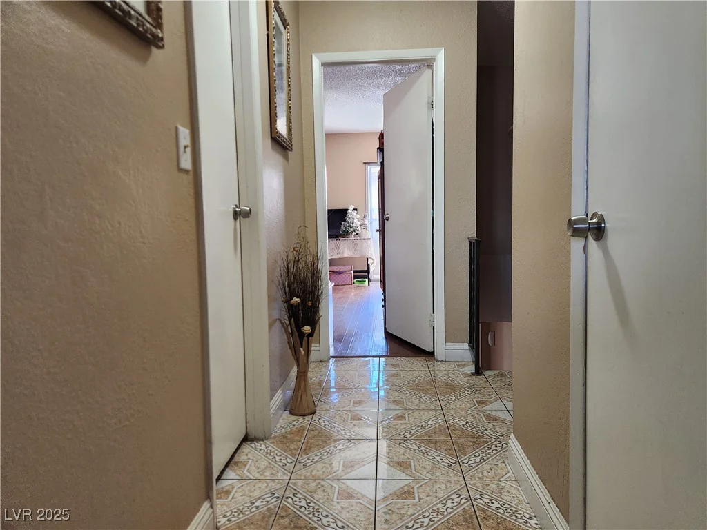 6373 Washington, Las Vegas, NV 89107