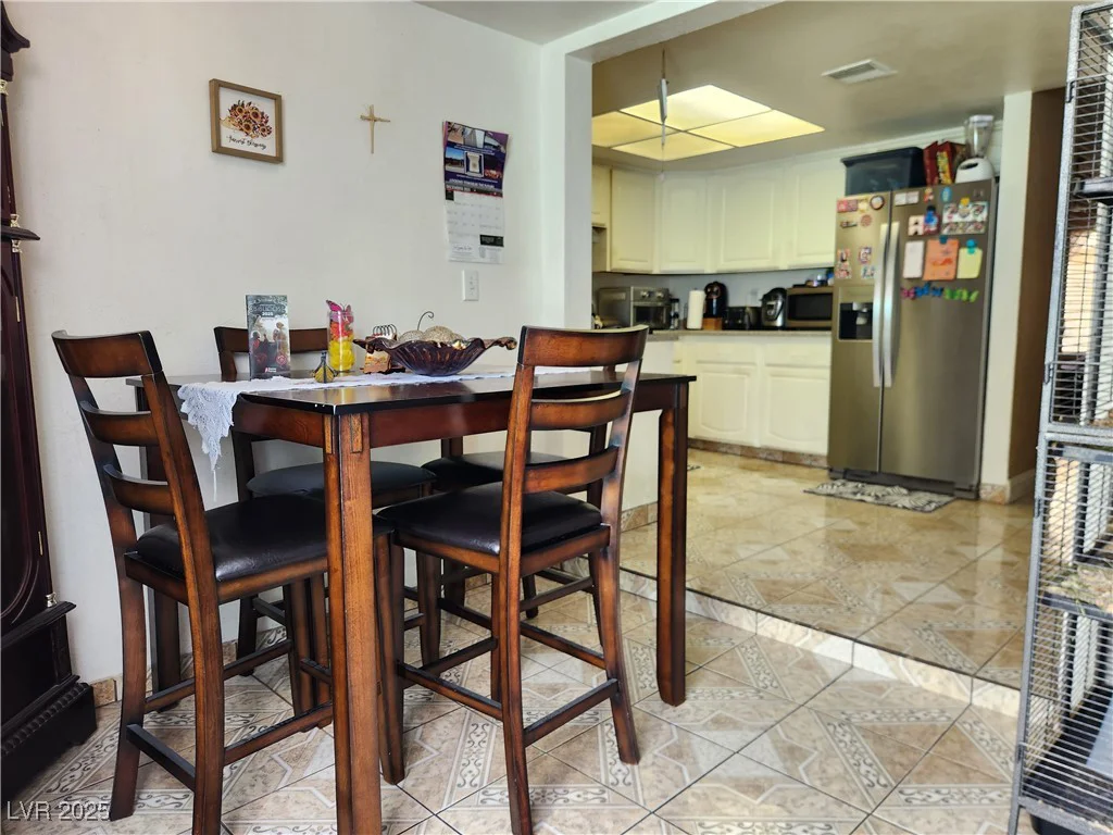 6373 Washington, Las Vegas, NV 89107