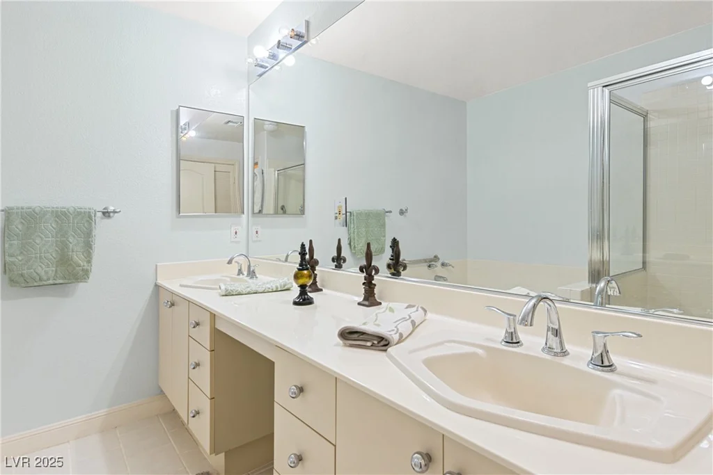 7620 Rolling View, Las Vegas, NV 89149