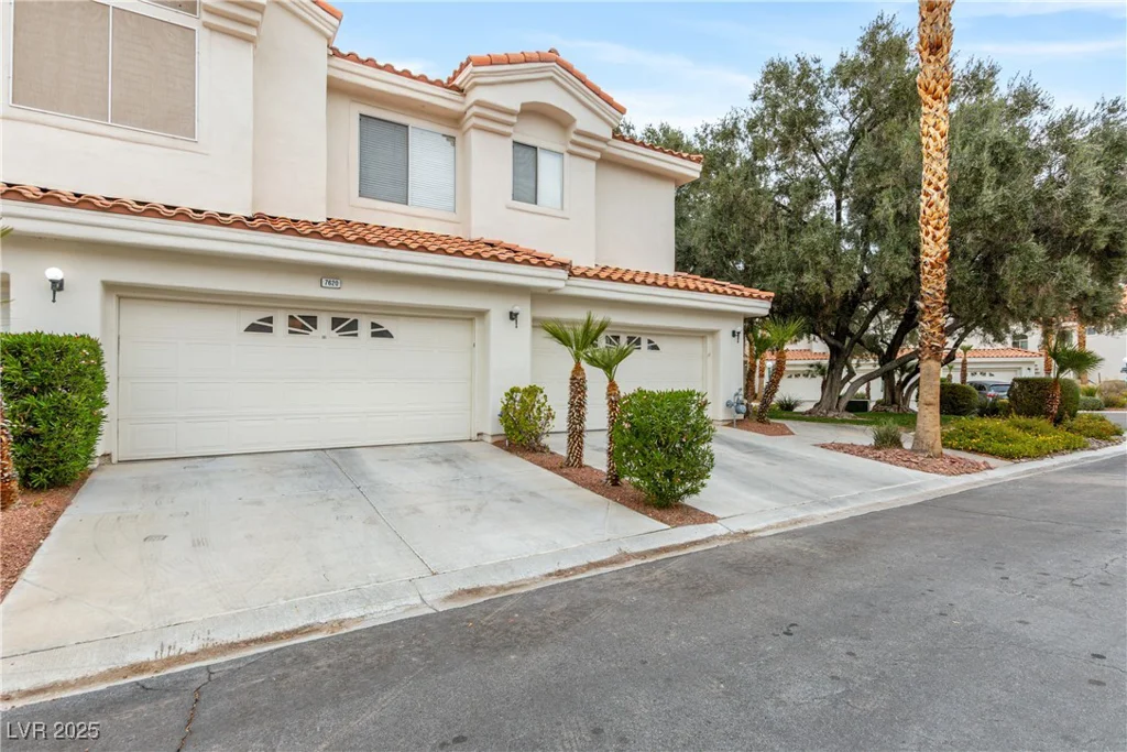 7620 Rolling View, Las Vegas, NV 89149
