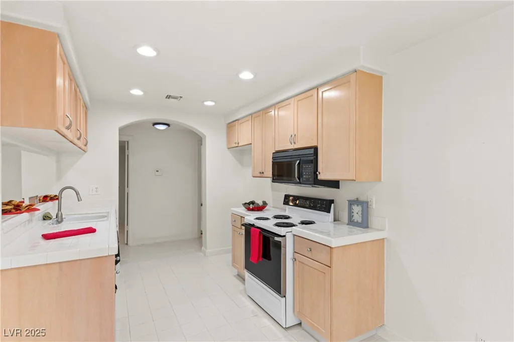 7620 Rolling View, Las Vegas, NV 89149
