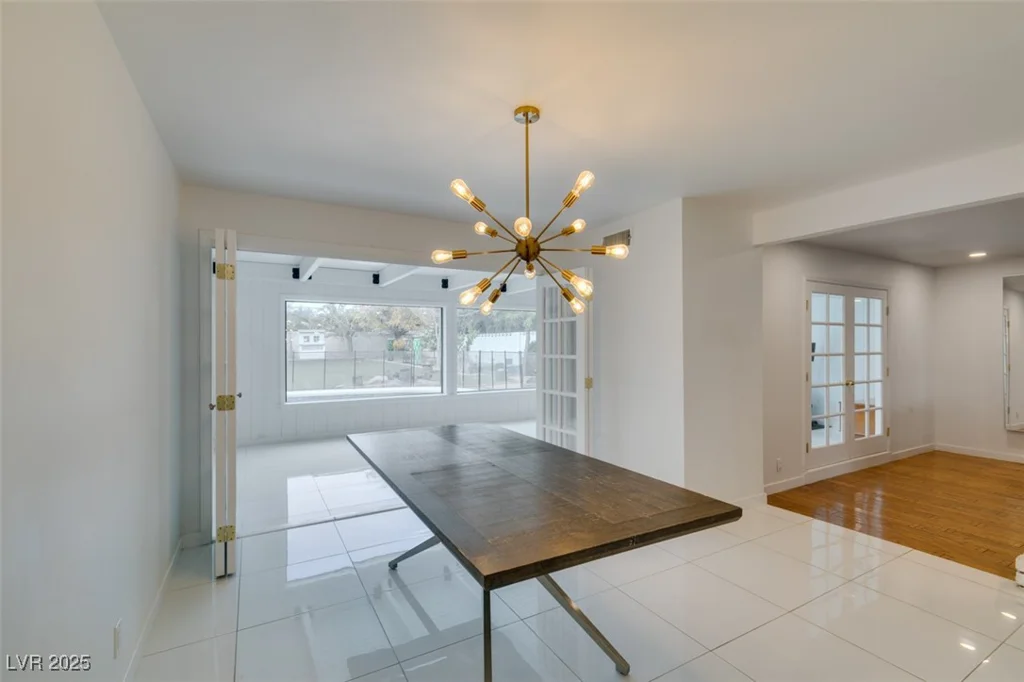2875 Rosanna, Las Vegas, NV 89117