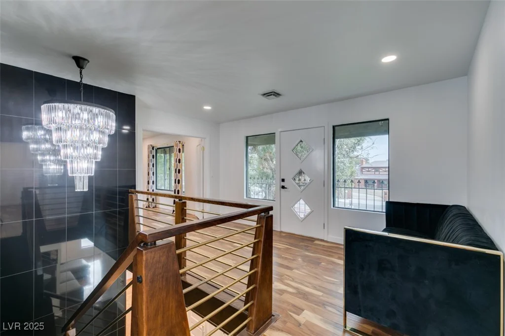 2875 Rosanna, Las Vegas, NV 89117