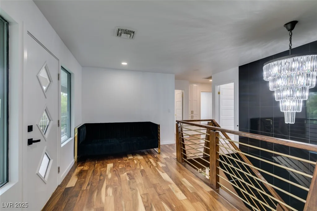 2875 Rosanna, Las Vegas, NV 89117